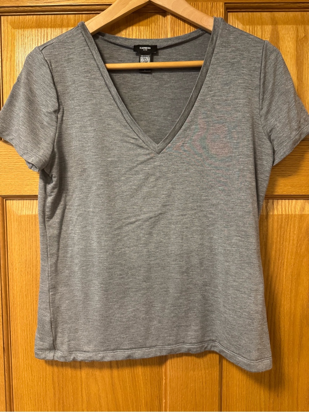 Express Heather Gray V-Neck Short Sleeve Tee